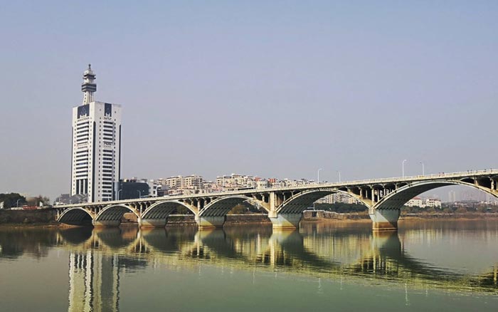 衡陽(yáng)湘江橋梁加固